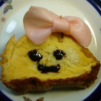 朝食のフレンチトーストにリボンをつけました。子供が楽しそうにペロッと食べてくれました。